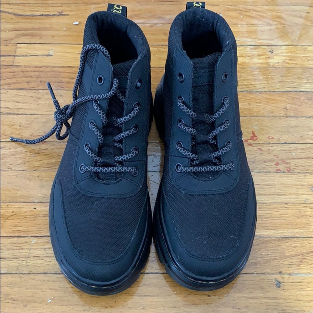 New without box. Never been worn